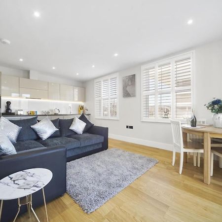 Flat 1 Bridge House Appartement Staines-upon-Thames Buitenkant foto