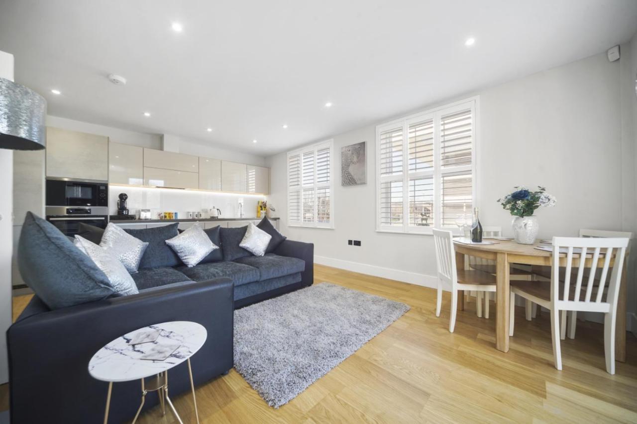 Flat 1 Bridge House Appartement Staines-upon-Thames Buitenkant foto